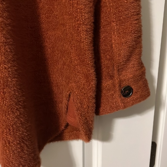 Shacket - Picture 6 of 7